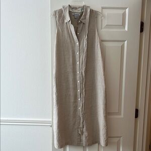 Sleeveless Beige Button-Down Dress